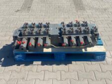 Distribuitor hidraulic pentru excavator Liebherr R962