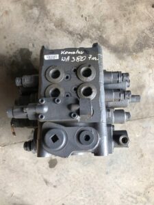 Distribuitor komatsu wa380 7. 0 1 Distribuitor komatsu wa380 7. 0