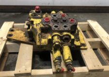 Distribuitor hidraulic pentru Komatsu WA380-11