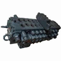 Distribuitor hidraulic pentru buldoexcavator Komatsu WB97R