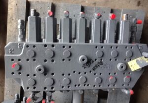 Distribuitor hidraulic liebherr r912 1 Distribuitor hidraulic liebherr r912