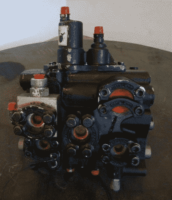Distribuitor hidraulic pentru Volvo L90