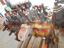 Distribuitor Hidraulic pentru JCB JS 330 - Cod 71700156
