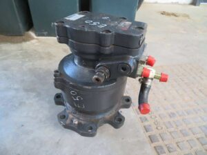 Reductor de rotire pentru bobcat - model e50 1 Reductor de rotire pentru bobcat – model e50