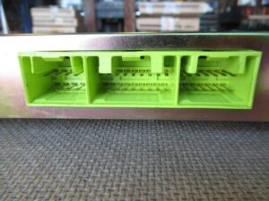 Ecu calculator hitachi cu conector verde 1 Ecu calculator hitachi cu conector verde