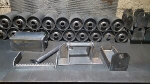 Rola de rulare pentru container tip abroll – accesorii și suporturi 1 Rola de rulare pentru container tip abroll – accesorii și suporturi