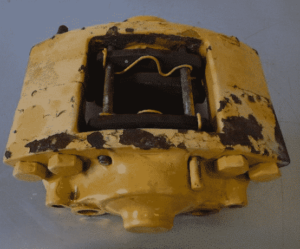 Etrier frână volvo a35 - componentă industrială utilizată 1 Etrier frână volvo a35 – componentă industrială utilizată