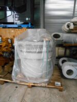 Transmisie finală Caterpillar ambalată pe palet în depozit
