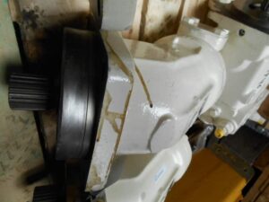 Motor hidraulic pentru reductor de rotire caterpillar