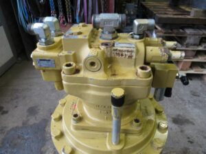 Reductor de rotire caterpillar 385b