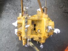 Distribuitor Hidraulic pentru Komatsu PC200