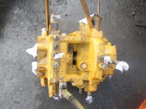 Distribuitor hidraulic pentru komatsu pc200 1 Distribuitor hidraulic pentru komatsu pc200