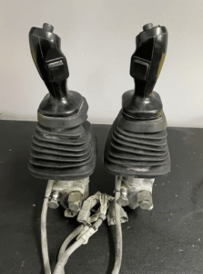 Joystick liebherr pentru modelele 904, 914, 924 1 Joystick liebherr pentru modelele 904, 914, 924