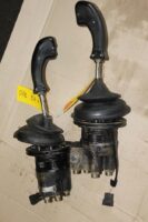 Joystick Manetă de Control pentru Miniexcavator JCB 802 - Set de 2 Bucăți