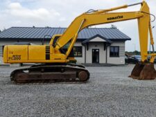 Dezmembrez excavator Komatsu PC200-6