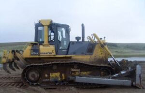 Dezmembram buldozer komatsu d65px-15