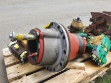 Reductor de rotire Liebherr SAT 300/213 pentru excavator R 942