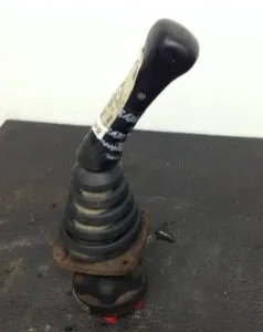 Joystick pentru excavator caterpillar 315