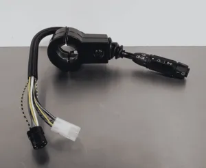 Manetă comenzi electrice pentru încărcător liebherr l507