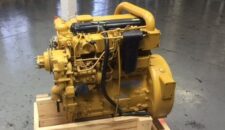Motor Caterpillar cu 4 cilindri