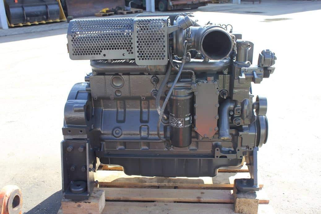 Motor Diesel Cummins 8.3 Litri, 12 Cilindri