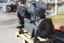 Motor Diesel Cummins 8.3 Litri, 12 Cilindri