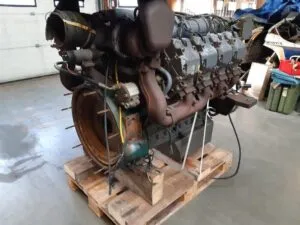 Motor second-hand deutz bf8m1015c-12 montat pe palet, în stare de funcționare