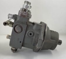 Motor Hidraulic Liebherr FMF045 - Componentă Industrială Robustă pentru Utilaje de Construcții