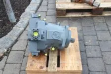 Motor Hidraulic Liebherr L551 - Piese de Schimb pentru Utilaje Liebherr
