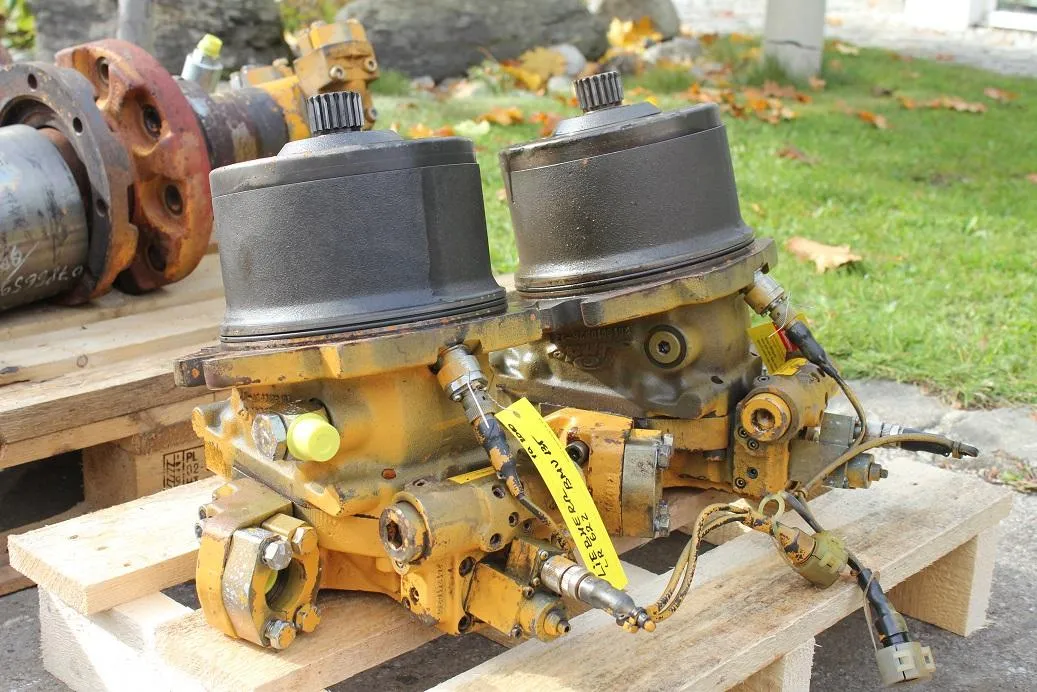 Motor hidraulic pentru buldozer Liebherr LR 622
