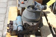Motor hidraulic pentru excavator Liebherr R934