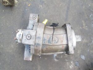 Motor hidraulic pentru excavator komatsu pw130-6k 1 Motor hidraulic pentru excavator komatsu pw130-6k