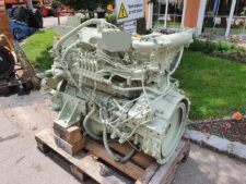 Motor Isuzu model 6HK1