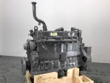Motor Komatsu D40 - Recondiționat și Pregătit pentru Instalare