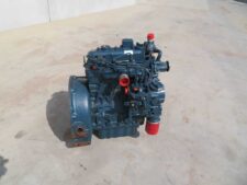 Motor Kubota D1105 24HP - Diesel, 3 cilindri, răcire cu lichid