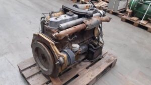 Motor second hand mitsubishi s6e 1 Motor second hand mitsubishi s6e
