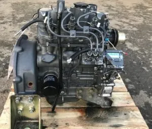 Motor perkins cu 3 pistoane