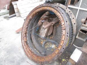 Coroana de rotire pentru excavator komatsu pw130 - second hand 1 Coroana de rotire pentru excavator komatsu pw130 – second hand