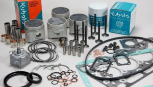 Kit piese motor kubota v3800 - pistoane, inelare, supape, garnituri, filtru ulei și alte componente 1 Kit piese motor kubota v3800 – pistoane, inelare, supape, garnituri, filtru ulei și alte componente