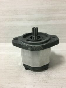 Pompa hidraulică pentru miniexcavator gehl 153 1 Pompa hidraulică pentru miniexcavator gehl 153