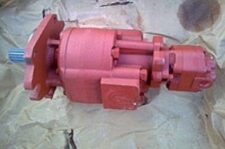 Pompa Hidraulică pentru Încărcător Frontal Komatsu WA450-3, 705-52-40130