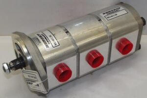 Pompa hidraulică pentru utilaje jcb 8027/803 - p/n 804-101. 19 1 Pompa hidraulică pentru utilaje jcb 8027/803 – p/n 804-101. 19