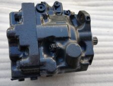 Pompa Hidraulică pentru Buldoexcavator Komatsu WB93R-5