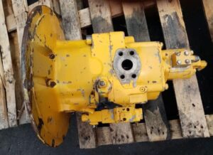 Pompa hidraulică pentru excavator komatsu pc180-13 – model galben, uzată