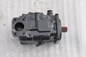 Pompa hidraulică pentru miniexcavator kubota kx121-2