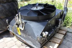 Radiator de răcire cu ventilator pentru liebherr r 924