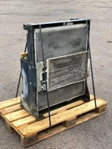 Radiator caterpillar 325 – utilaj industrial