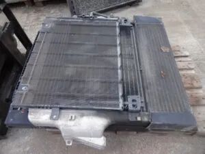 Radiator intercooler pentru mercedes-benz mp2