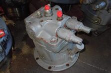 Reductor de Rotire pentru Excavatoare Hitachi EX100-EX200