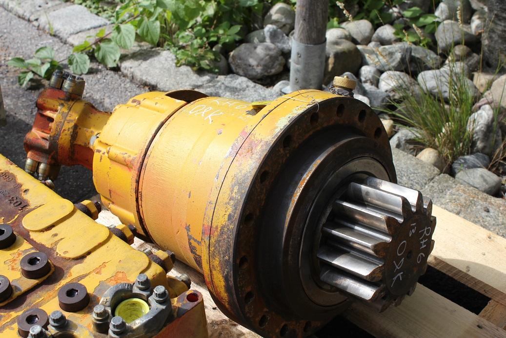 Reductor de Rotire pentru Excavator OK RH6-12 – Componentă Mecanică Robustă